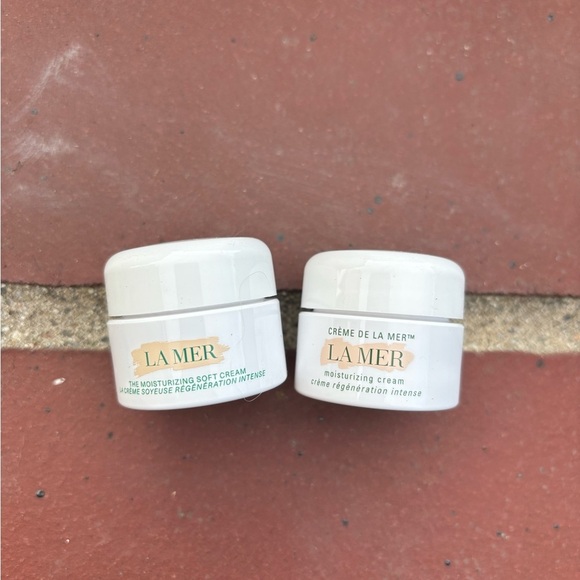 La Mer Skincare Set with Blue Cosmetic Bags - Picture 5 of 10